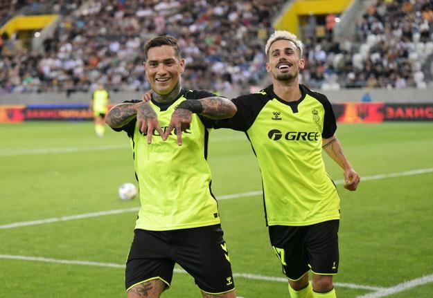 Futbalisti Realu Betis začali svoju tohtosezónnu púť Konferenčnou ligou v auguste v Košickej futbalovej aréne, kde zdolali Kryvbas Kryvoj Rog 2:0 aj vďaka gólu Ezequiela Avilu (vľavo).