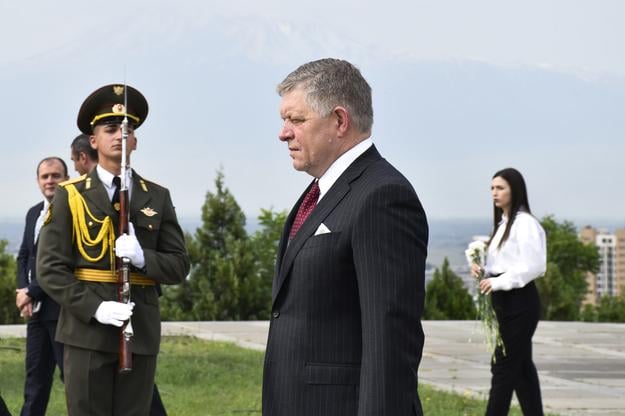Prime Minister Robert Fico paid tribute to the victims of the Armenian Genocide in Yerevan on Tuesday, 27 May 2025.