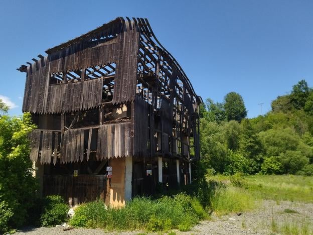 The crumbling medicinal herb-drying facility in Hanušovce