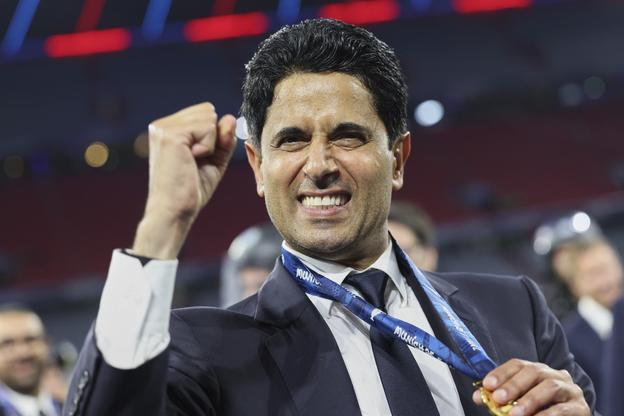 Rozradostený prezident PSG Nasser Al-Khelaifi po mníchovskom finále Ligy majstrov, v ktorom Parížania deklasovali Inter Miláno 5:0.