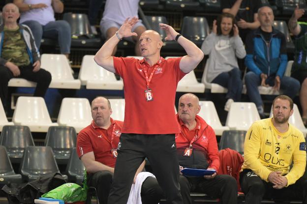 Tréner Považskej Bystrice Václav Straka počas piateho zápasu finále play off Tatran Prešov - Považská Bystrica.