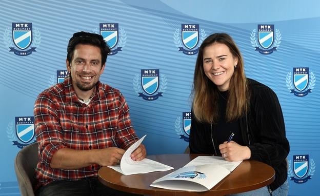 Slovenská hádzanárka Barbora Lancz podpísala s MTK Budapešť zmluvu na dva roky.