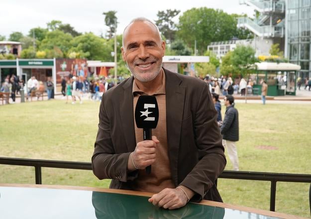 Alex Corretja v štúdiu Eurosportu.