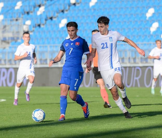 Artur Gajdoš (vľavo) v súboji SR 21 - Grécko.