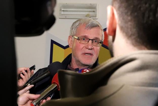 Mimoriadne rokovanie zástupcov klubov Tipsport ligy na zimnom štadióne vo Zvolene na tému prediskutovania rôznych možnosti pokračovania ligy, súvisiacim s ochorením COVID-19. Na snímke predseda predstavenstva HKM Zvolen Dušan Mráz. Vo Zvolene 11. marca 2020.  Najvyššia hokejová súťaž na Slovensku sa v sezóne 2019/20 nedohrá. Zástupcovia klubov Tipsport Ligy na svojom stredajšom zasadnutí vo Zvolene rozhodli o jej predčasnom ukončení. 