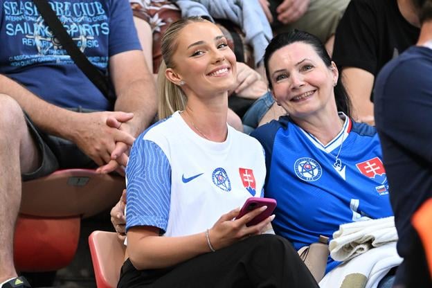 Slovenské fanúšičky.