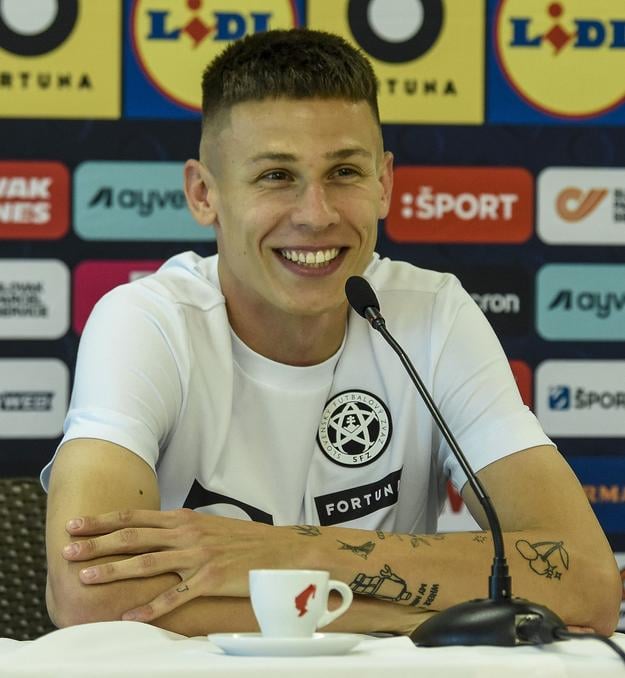 David Hrnčár si prvú čiarku v reprezentácii vychutnal.