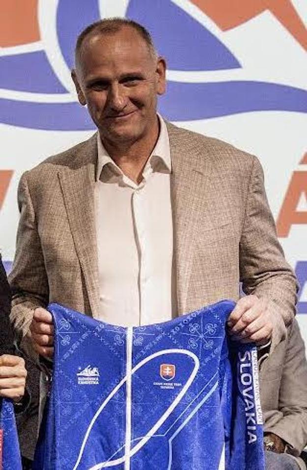 Maďarský odborník Csaba Hüttner má za sebou prvé ME v pozícii trénera slovenskej seniorskej reprezentácie v rýchlostnej kanoistike.