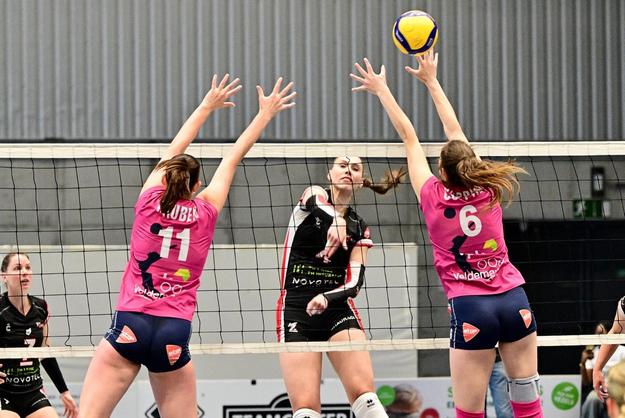 Minulú sezónu odohrala Tereza (v čiernom drese) v belgickom Charleroi.