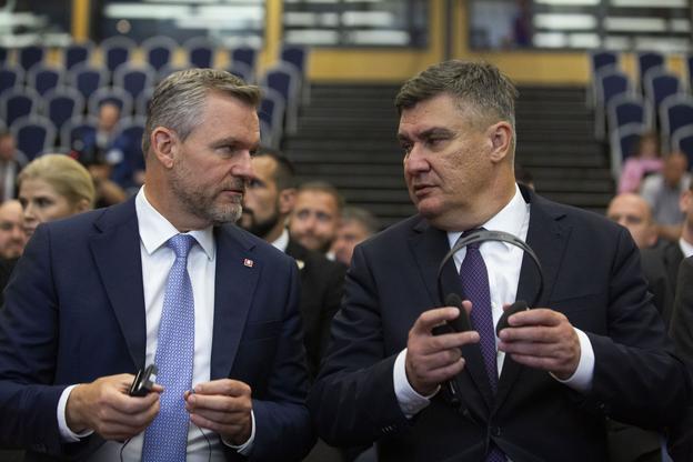 Slovak President Peter Pellegrini (l) and Croatian President Zoran Milanović during the opening of a Slovak-Croatian Business Forum in Zagreb on 1 July 2025.