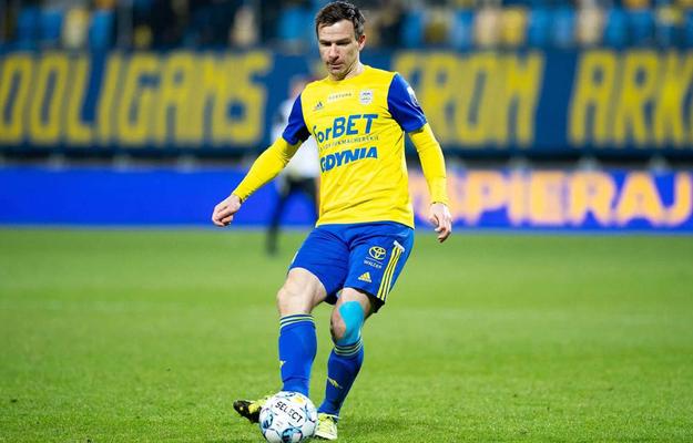Martin Dobrotka v drese Arky Gdyňa.