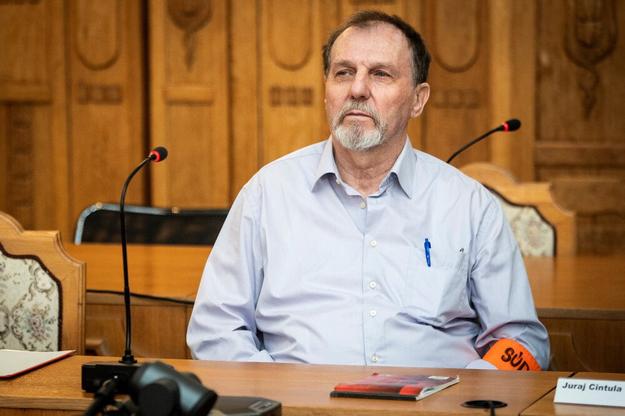 Юрай Цинтула з’явився в суді в Банській Бистриці 8 липня 2025 року.