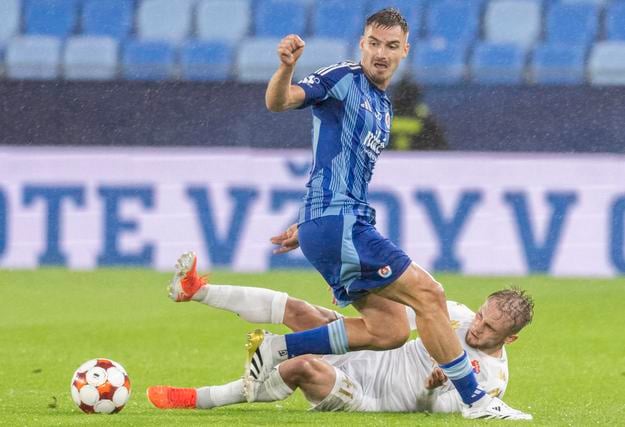 Posilou Slovana sa stal v lete aj Slovák Peter Pokorný.