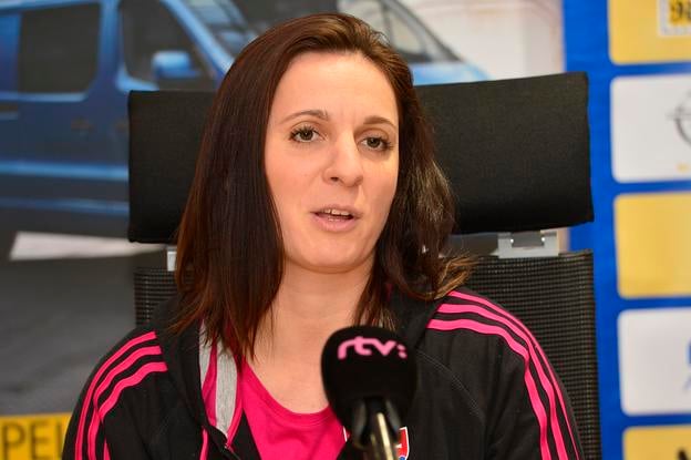Katarína Dubajová patrí medzi najväčšie osobnosti slovenskej ženskej hádzanej v ére samostatnosti, s takmer tisíckou gólov je najlepšou strelkyňou reprezentácie.