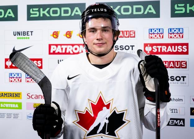 Macklin Celebrini počas tréningu pred zápasom A-skupiny Slovensko - Kanada na 88. MS v Štokholme.,