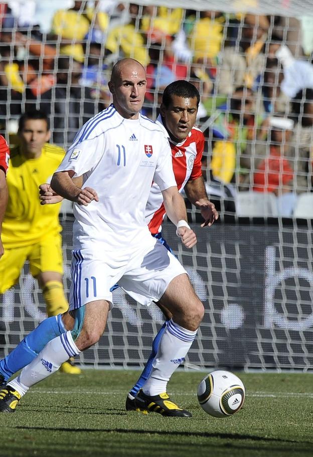 Róbert Vittek počas zápasu proti Paraguaju na MS 2010.