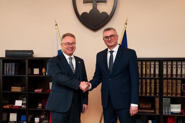 Ivan Fiačan, President of Slovakia’s Constitutional Court, welcomes UK Ambassador Nigel Baker during a visit to the court in Košice on 16 January 2025.
