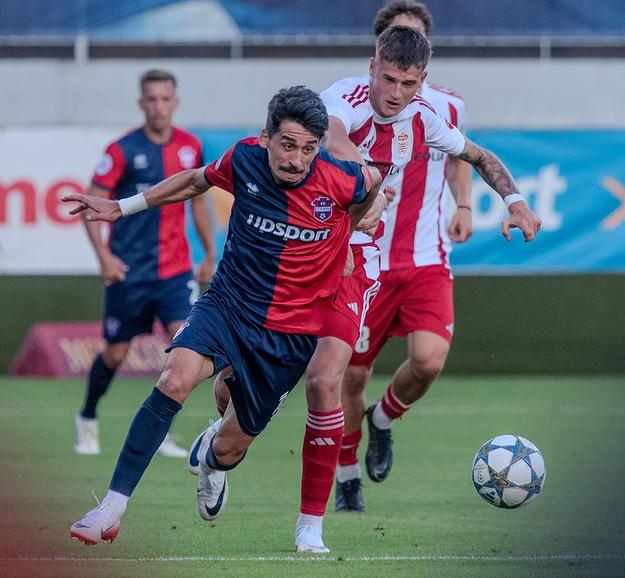Levan Nonikašvili (v popredí) mohol poslať Duklu do kolien. nestalo sa, penaltu nepremenil...