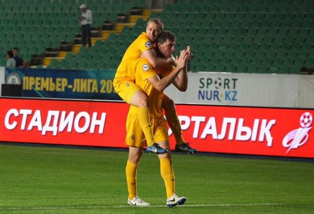 Ľubomír Michalík (v popredí) odohral za Kajrat Almaty 51 súťažných zápasov.