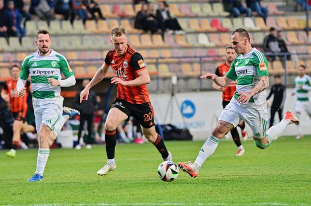 Marián Chobot a jeho ružomberskí spoluhráči budú dohrávať zápas so Skalicou v utorok 12. augusta.