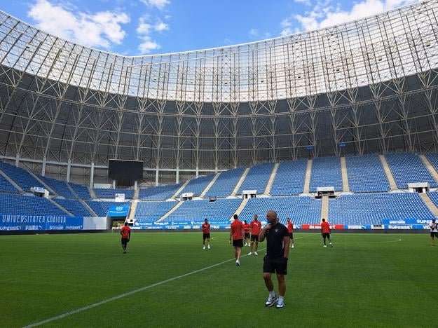 Trnavská výprava pred tréningom na Štadióne Iona Oblemenca.