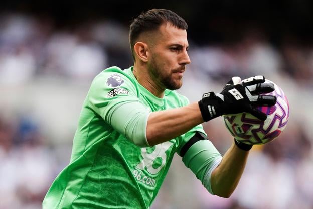 Martin Dúbravka v zápase Tottenham - Burnley.