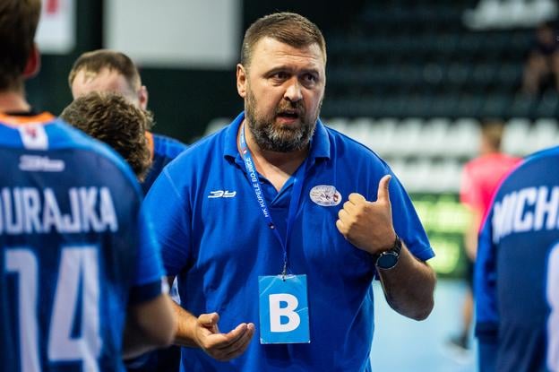 Tréner Bojníc Tomáš Mažár.