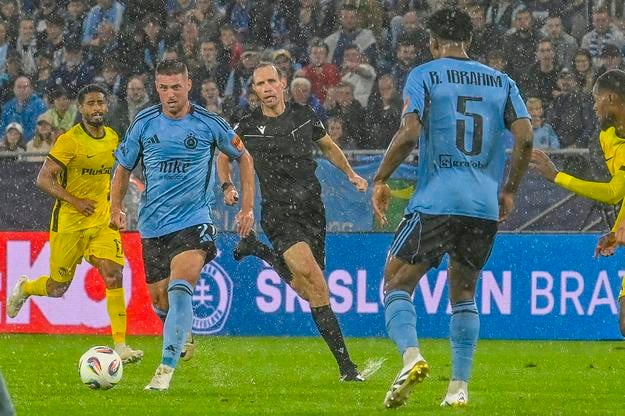 Róbert Mak priniesol po zmene strán do hry Slovana oživenie.