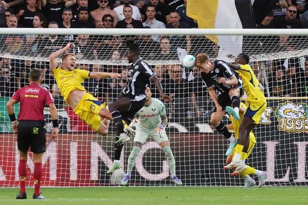 Hráč Thomas Kristensen z Udinese dáva gól počas zápasu 1. kola talianskej Serie A Udinese Calcio - Hellas Verona v talianskom meste Udine v pondelok 25. augusta 2025.