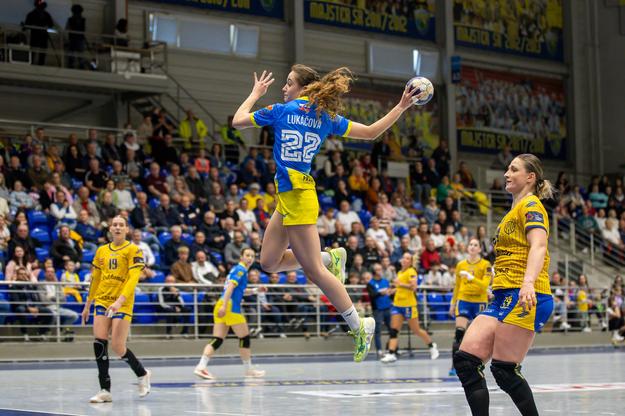 Najlepšou strelkyňou hádzanárok michalovskej Iuventy v príprave bola so 62 gólmi Emma Lukáčová.