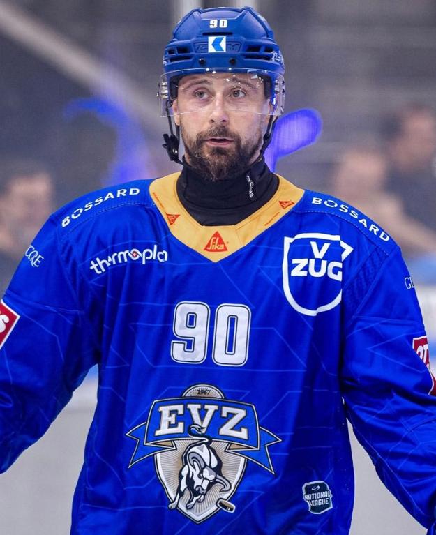 Tomáš Tatar v drese Zugu.