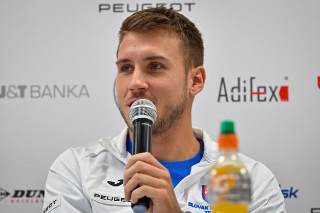 Na snímke tenista Alex Molčan.