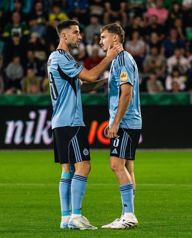Andraž Šporar (vľavo) a Peter Pokorný.