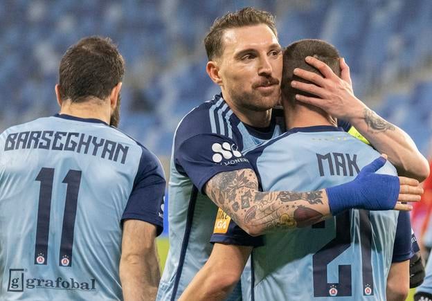 Sprava Róbert Mak, Guram Kašia a Tigran Barsegjyan (všetci Slovan).