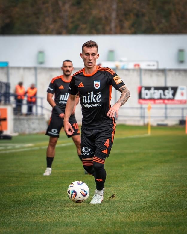 Oliver Luterán mal na kopačke víťazný gól Ružomberka.