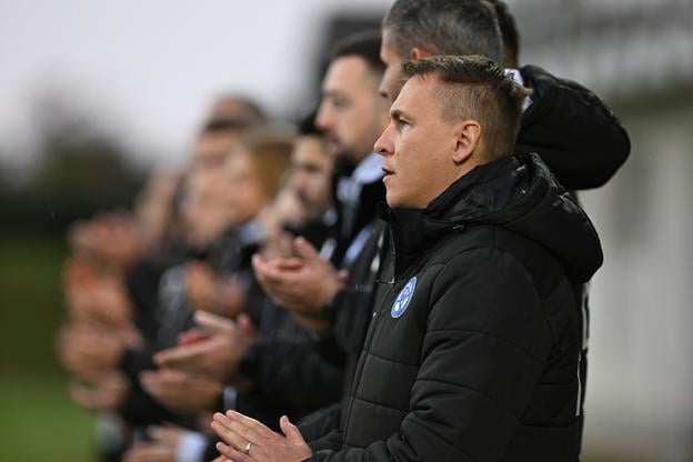 Tréner Slovenska Peter Kopúň.