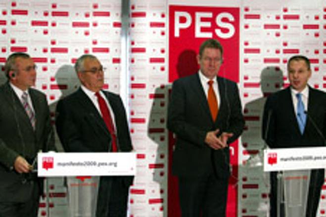Poul Nyrop Rasmussen.