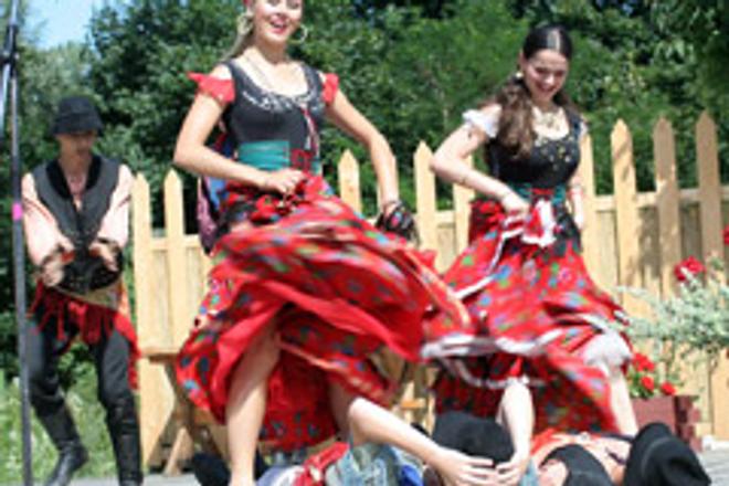 The Slovak-Hungarian Tokaj festival is one of the joint events.
