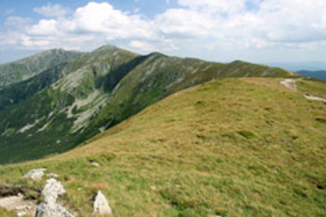 The SNP trail takes you along the main ridges of some of Slovakia’s most beautiful mountain chains.