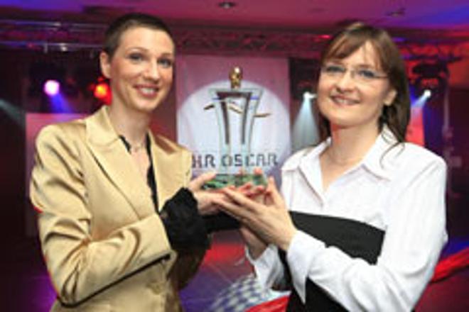"HR Oscar" winners: Diana Legdanová (left) and Monika Tajblik Löfflerová of Východoslovenská Energetika.
