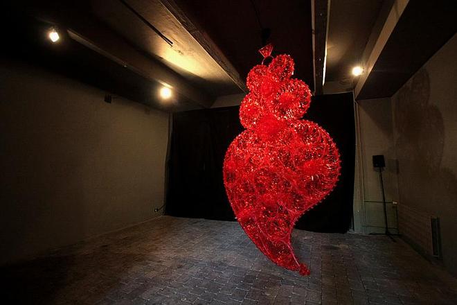 Two exhibits, the Red Independent Heart and Everything for the Nation, were highlights at Café Portugal.