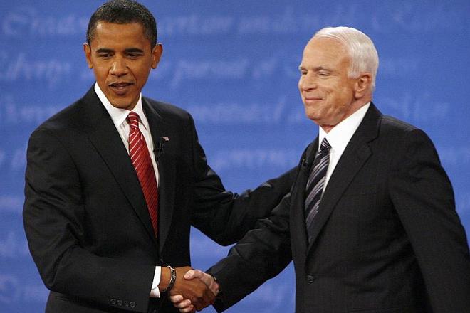 Democratic presidential candidate Barack Obama (left) and Republican presidential candidate John McCain.
