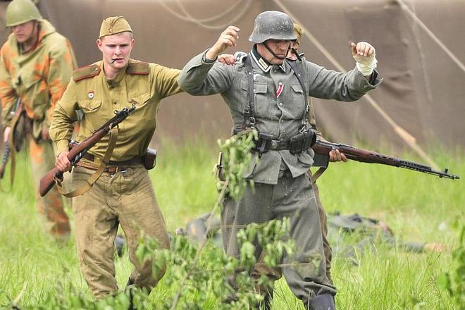 Military history enthusiasts re-enactaded the WWII battle in eastern Slovakia on May 9