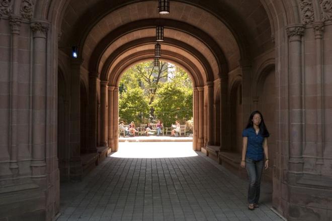 The gates of Yale open to Slovaks through the Fulbright Program.
