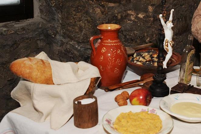 A traditional holiday season spread from Strečno in central Slovakia. 