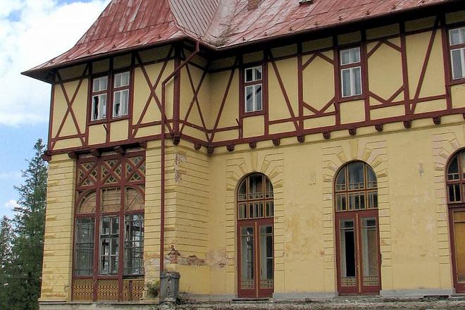 The abandoned Lomnica Hotel in Tatranská Lomnica.