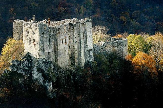 Uhrovec was one of the castles involved in a castle-renovation employment project. 