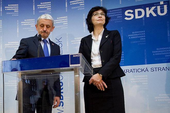 Old and new? The present and possible future leader of the SDKÚ, Mikuláš Dzurinda and Lucia Žitňanská.
