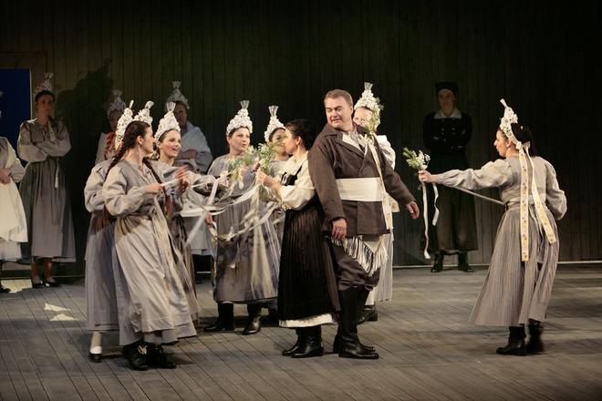 Miroslav Dvorský performs in Jenúfa. 