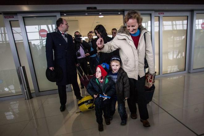 The Boór  brothers return with their grandmother.